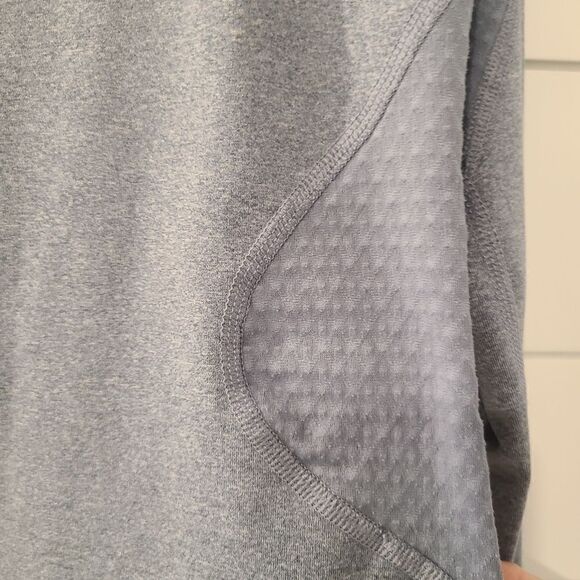 Nike dri fit long sleeve top - Picture 2 of 7